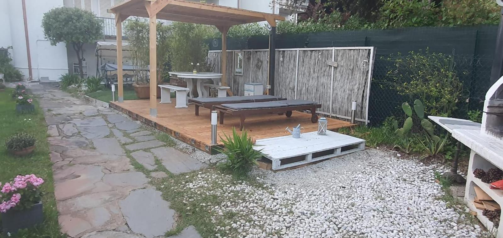 Domusauroom, Relax Nel Cuore Della Versilia - Pet Friendly Viareggio Luaran gambar